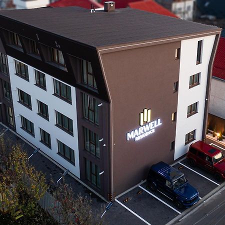 Deluxe Aparthotel Marwell Residence Suceava Eksteriør billede