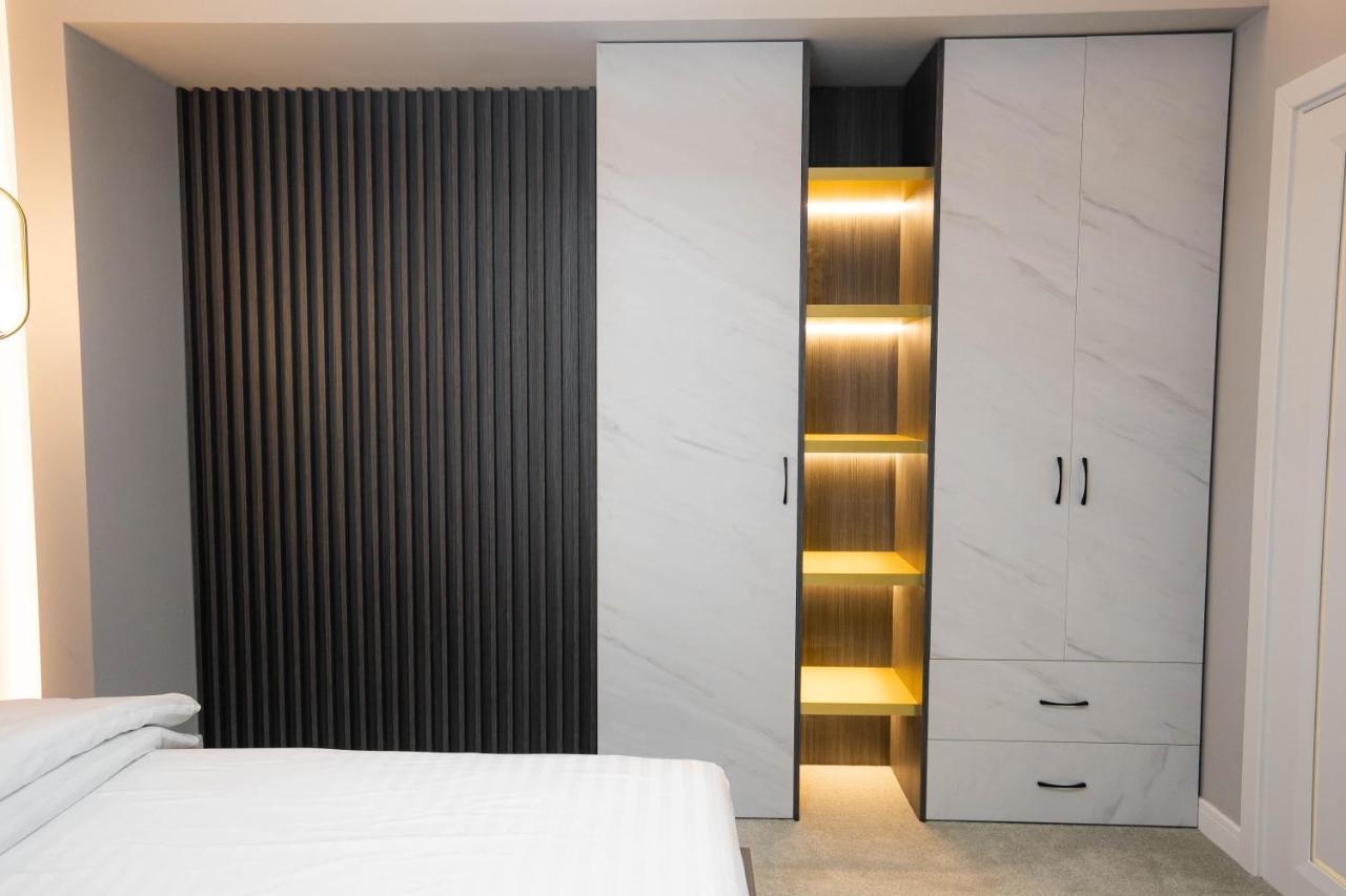 Deluxe Aparthotel Marwell Residence Suceava Eksteriør billede