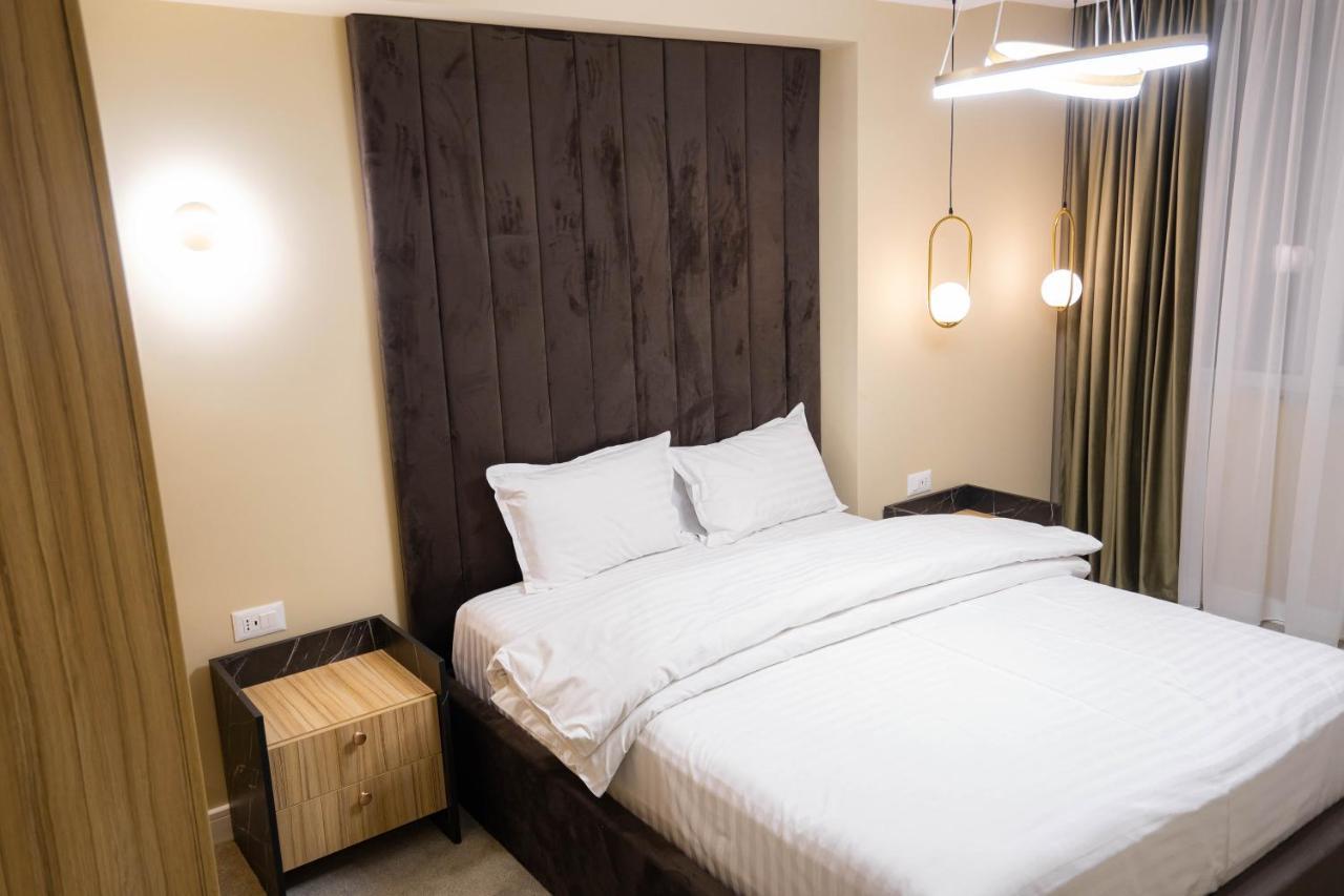 Deluxe Aparthotel Marwell Residence Suceava Eksteriør billede