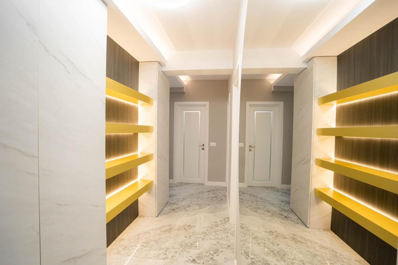 Deluxe Aparthotel Marwell Residence Suceava Eksteriør billede