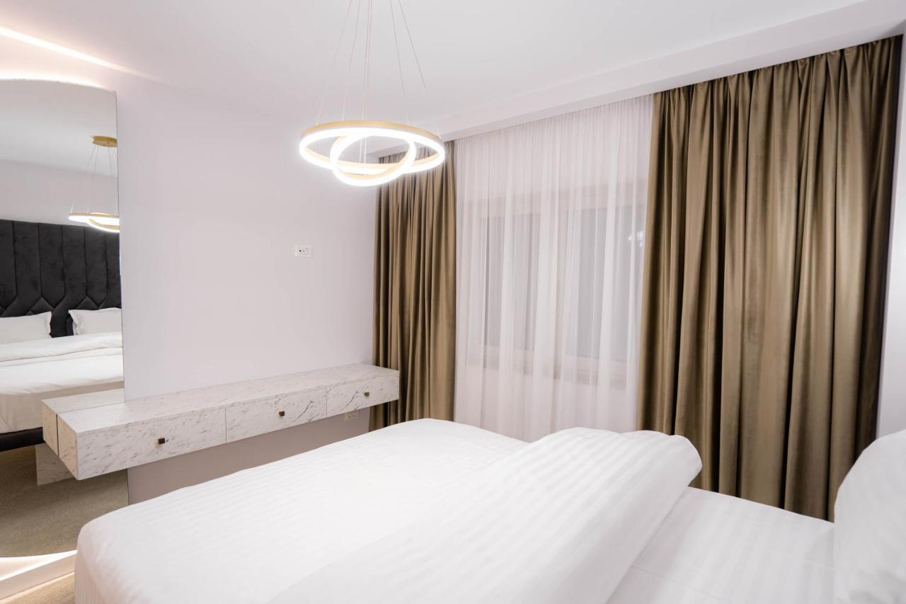 Deluxe Aparthotel Marwell Residence Suceava Eksteriør billede