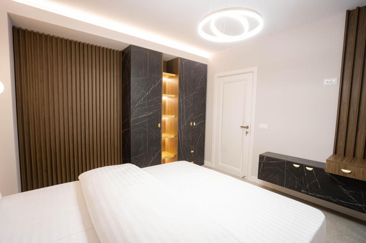 Deluxe Aparthotel Marwell Residence Suceava Eksteriør billede