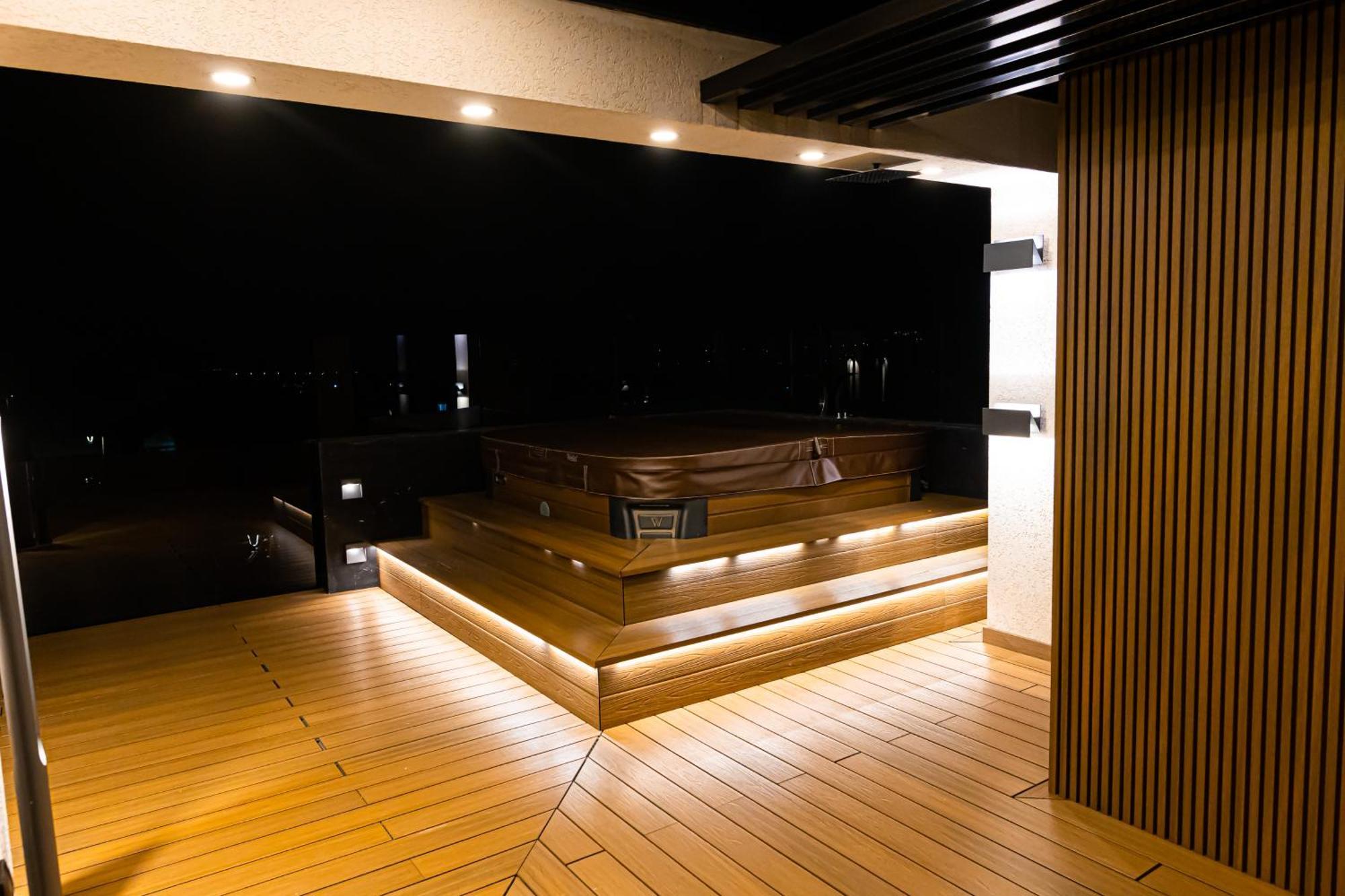 Deluxe Aparthotel Marwell Residence Suceava Værelse billede