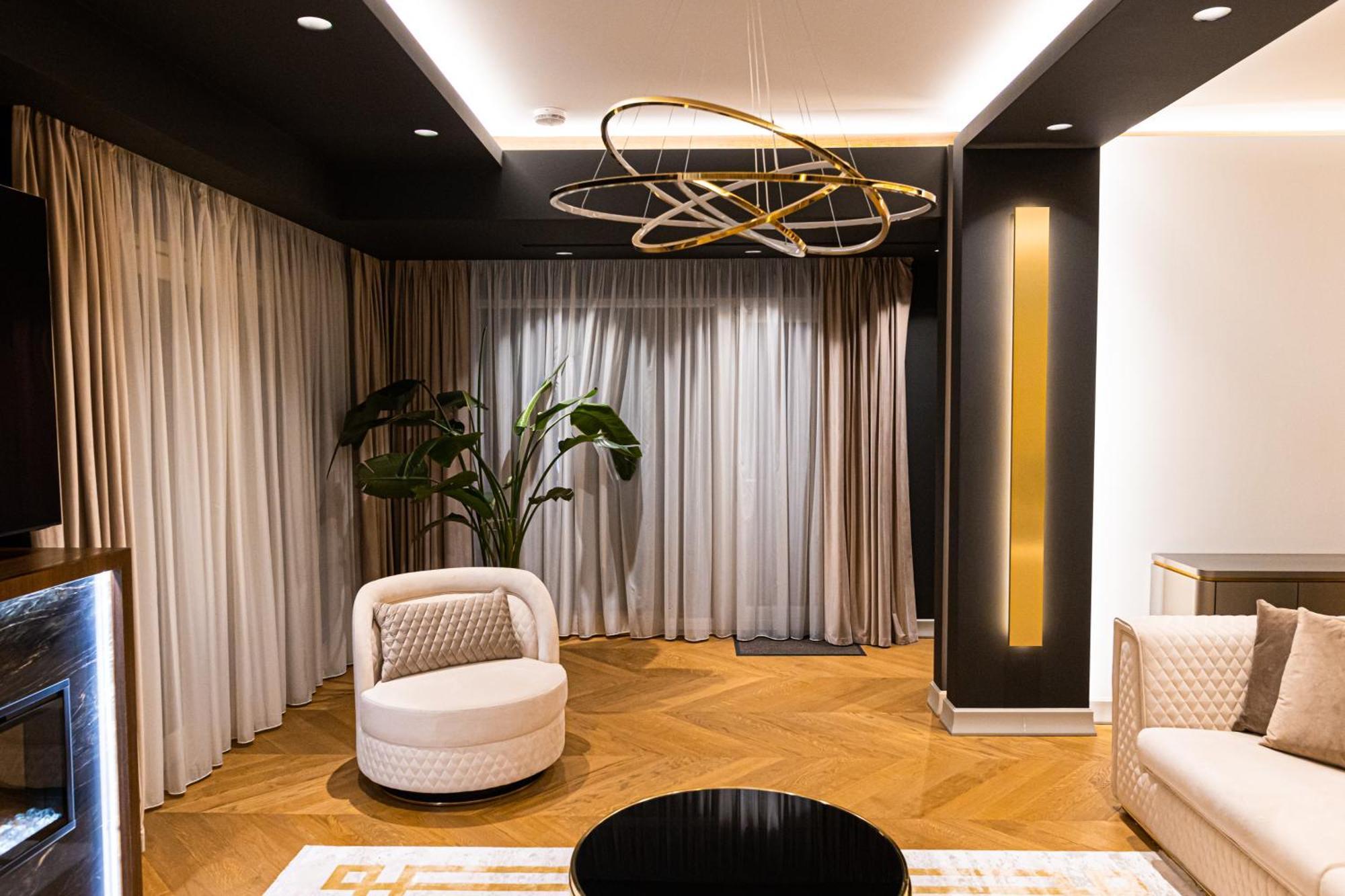 Deluxe Aparthotel Marwell Residence Suceava Værelse billede